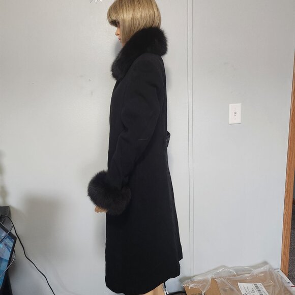 # 698 Small lambswool/fox fur coat - Picture 3 of 4